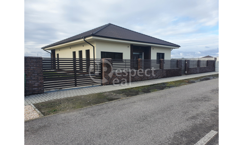 Nadštandardný rodinný dom s kompletným zariadením